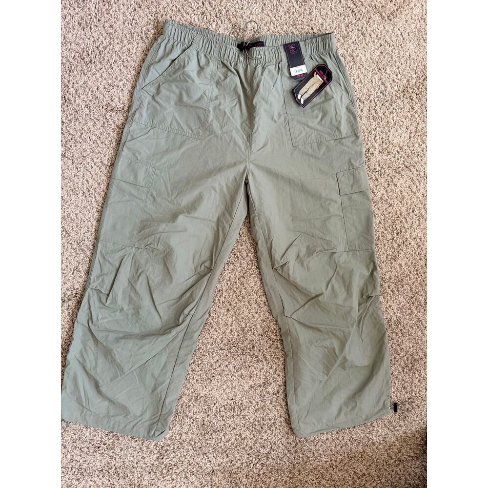3 for $9 Green High Rise Parachute Pants NOBO NWT XL